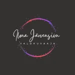 Valokuvaaja Ilona Järvensivu Logo